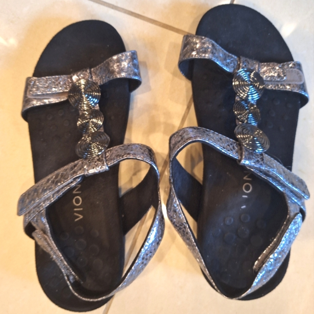 Vionic Silver Metallic Farra Adjustable Strap Dre… - image 4